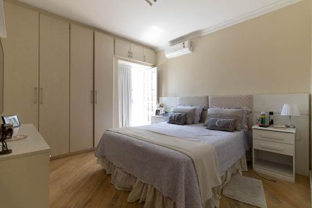 Casa à venda com 156m², 4 quartos e 4 vagasSuíte 2