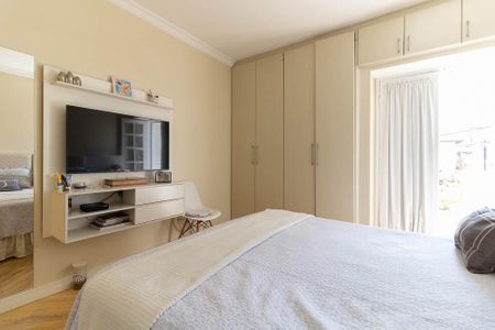 Casa à venda com 156m², 4 quartos e 4 vagasSuíte 2