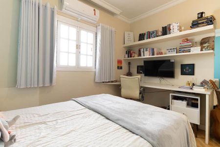 Casa à venda com 156m², 4 quartos e 4 vagasSuíte 1