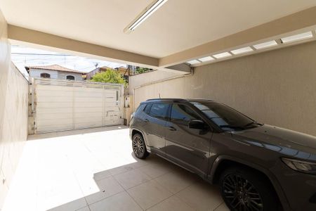 Casa à venda com 156m², 4 quartos e 4 vagasGaragem