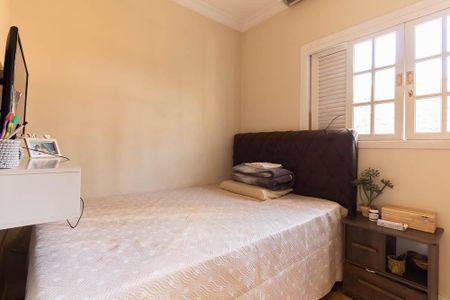 Casa à venda com 156m², 4 quartos e 4 vagasQuarto 2