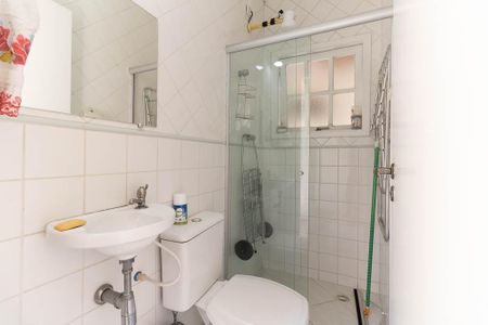 Casa à venda com 156m², 4 quartos e 4 vagasBanheiro de Serviço