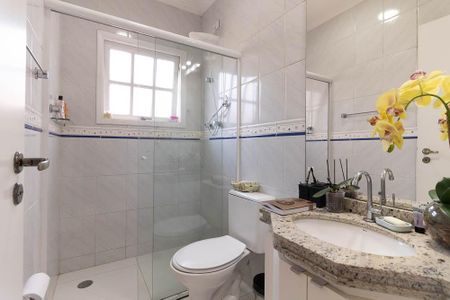 Casa à venda com 156m², 4 quartos e 4 vagasBanheiro Social