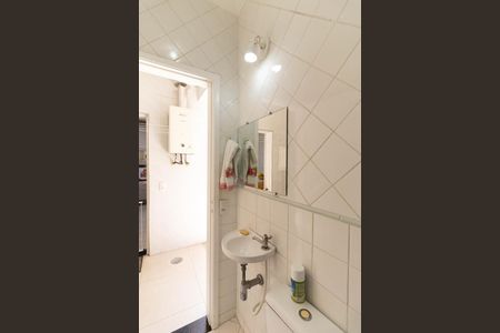 Casa à venda com 156m², 4 quartos e 4 vagasBanheiro de Serviço