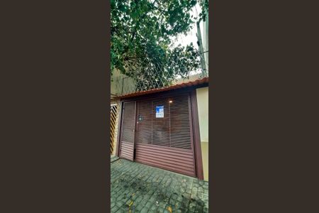 Casa à venda com 80m², 2 quartos e 1 vaga Casa à venda com 80m², 2 quartos e 1 vagaFachada