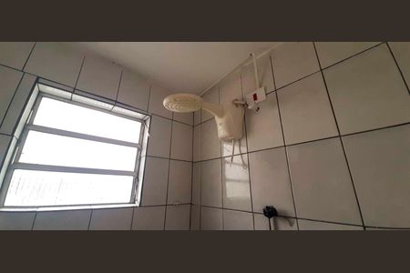 Casa à venda com 80m², 2 quartos e 1 vaga Casa à venda com 80m², 2 quartos e 1 vagaBanheiro de Serviço