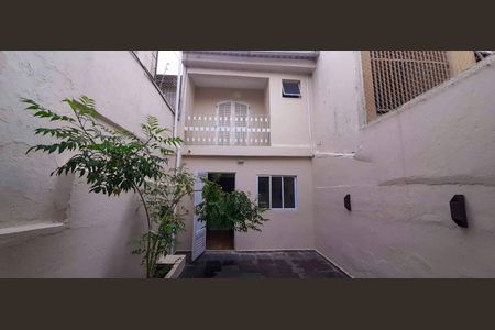 Casa à venda com 80m², 2 quartos e 1 vaga Casa à venda com 80m², 2 quartos e 1 vagaQuintal