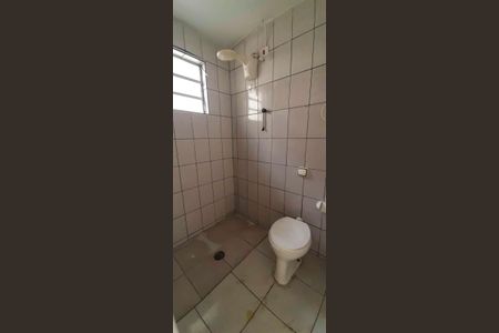 Casa à venda com 80m², 2 quartos e 1 vaga Casa à venda com 80m², 2 quartos e 1 vagaBanheiro de Serviço