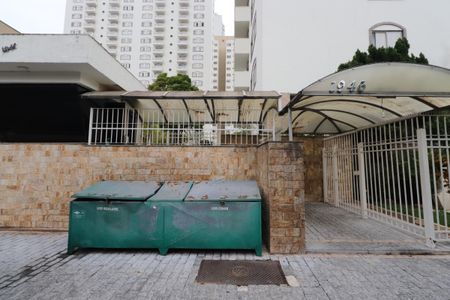 Apartamento à venda com 75m², 2 quartos e 1 vagaFachada e portaria