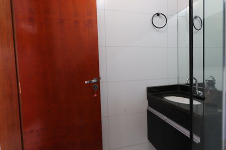 Apartamento para alugar com 45m², 2 quartos e sem vagaBanheiro
