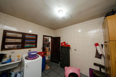 Casa à venda com 200m², 4 quartos e 3 vagas Casa à venda com 200m², 4 quartos e 3 vagasÁrea de Serviço