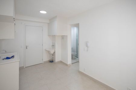 Apartamento para alugar com 39m², 2 quartos e sem vaga Apartamento para alugar com 39m², 2 quartos e sem vagaSala/Cozinha