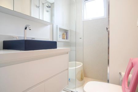 Apartamento à venda com 82m², 3 quartos e 2 vagasBanheiro