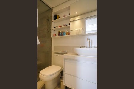 Apartamento à venda com 82m², 3 quartos e 2 vagasBanheiro da suíte