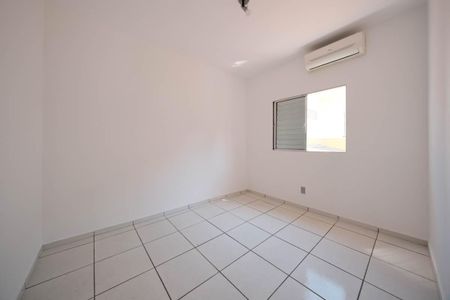 Casa de condomínio à venda com 109m², 2 quartos e 1 vagaQuarto 2