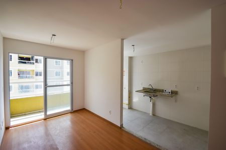 Sala de apartamento para alugar com 2 quartos, 58m² em Água Santa, Rio de Janeiro