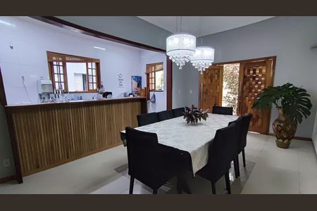 Casa para alugar com 2000m², 4 quartos e 12 vagasSala de Jantar