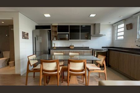 Apartamento para alugar com 83m², 2 quartos e 1 vagaCozinha