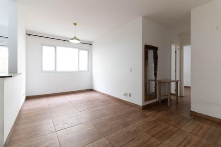 Sala de apartamento para alugar com 2 quartos, 51m² em Jardim Santa Emilia, São Paulo