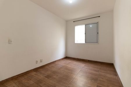 Quarto 1 de apartamento para alugar com 2 quartos, 51m² em Jardim Santa Emilia, São Paulo