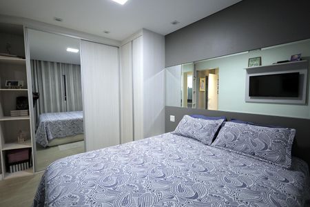 Apartamento à venda com 66m², 2 quartos e 2 vagas Apartamento à venda com 66m², 2 quartos e 2 vagasSuíte
