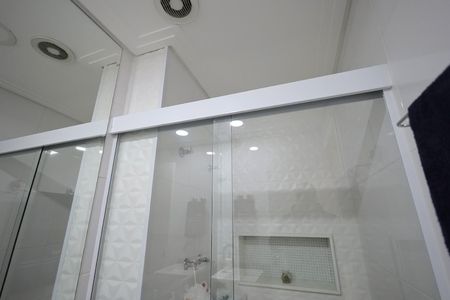 Apartamento à venda com 66m², 2 quartos e 2 vagas Apartamento à venda com 66m², 2 quartos e 2 vagasBanheiro Social