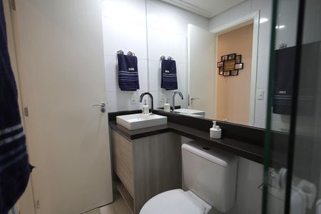 Apartamento à venda com 66m², 2 quartos e 2 vagas Apartamento à venda com 66m², 2 quartos e 2 vagasBanheiro Social
