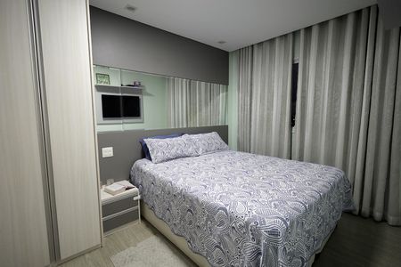 Apartamento à venda com 66m², 2 quartos e 2 vagas Apartamento à venda com 66m², 2 quartos e 2 vagasSuíte