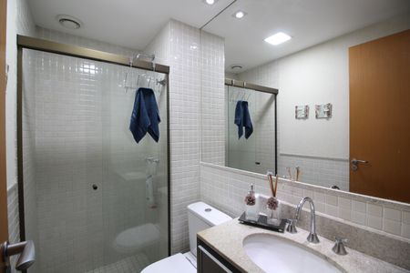 Apartamento à venda com 113m², 3 quartos e 2 vagasBanheiro Social