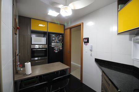 Apartamento à venda com 113m², 3 quartos e 2 vagasCozinha