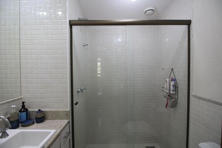 Apartamento à venda com 113m², 3 quartos e 2 vagasQuarto 3 - Banheiro