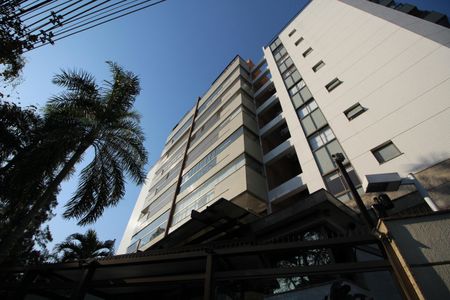 Apartamento à venda com 113m², 3 quartos e 2 vagasFachada