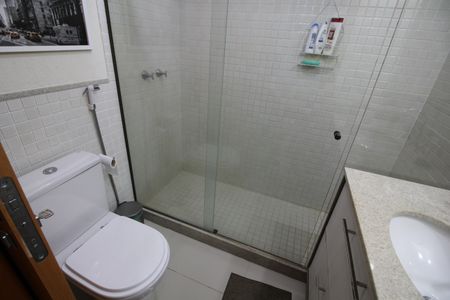 Apartamento à venda com 113m², 3 quartos e 2 vagasQuarto 2 - Banheiro