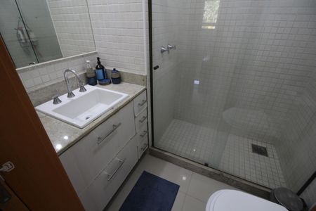 Apartamento à venda com 113m², 3 quartos e 2 vagasQuarto 3 - Banheiro