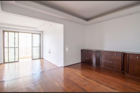 Apartamento para alugar com 194m², 4 quartos e 3 vagas