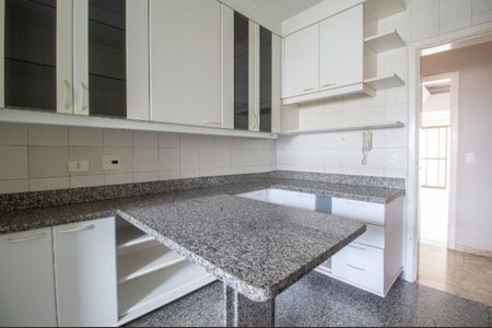 Apartamento para alugar com 194m², 4 quartos e 3 vagas