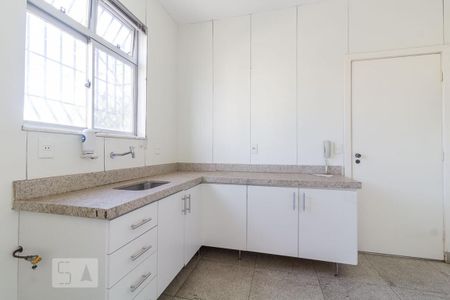 Apartamento à venda com 168m², 4 quartos e 2 vagasCozinha