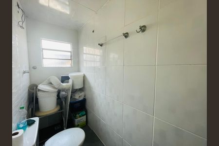Casa à venda com 125m², 2 quartos e 2 vagas Casa à venda com 125m², 2 quartos e 2 vagasLavabo