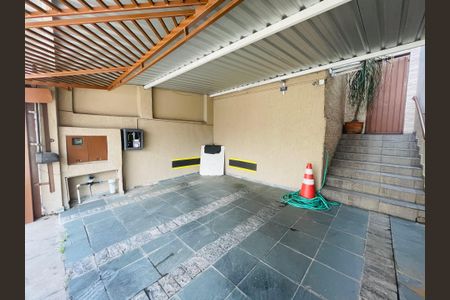 Casa à venda com 125m², 2 quartos e 2 vagas Casa à venda com 125m², 2 quartos e 2 vagasGaragem