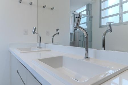 Apartamento à venda com 128m², 3 quartos e 1 vagaBanheiro da Suíte