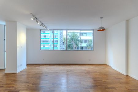 Apartamento à venda com 128m², 3 quartos e 1 vagaSala