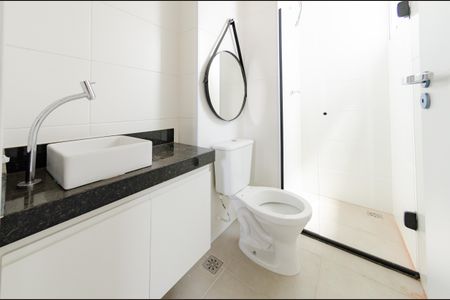 Apartamento para alugar com 56m², 2 quartos e 2 vagasBanheiro social