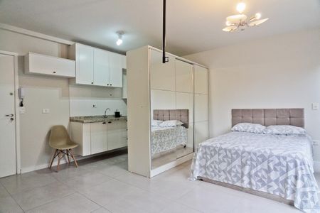 Studio para alugar com 30m², 1 quarto e 1 vaga Studio para alugar com 30m², 1 quarto e 1 vagaStudio