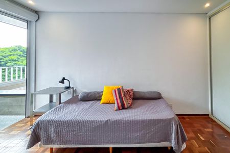 Apartamento à venda com 242m², 3 quartos e 2 vagas Apartamento à venda com 242m², 3 quartos e 2 vagasQuarto