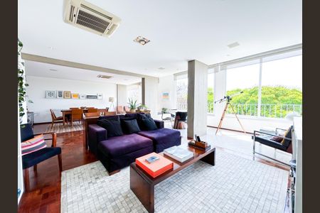 Apartamento à venda com 242m², 3 quartos e 2 vagas