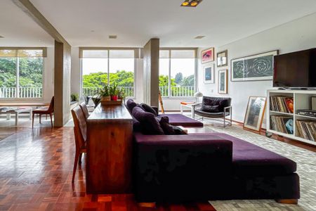 Apartamento à venda com 242m², 3 quartos e 2 vagas Apartamento à venda com 242m², 3 quartos e 2 vagasSala