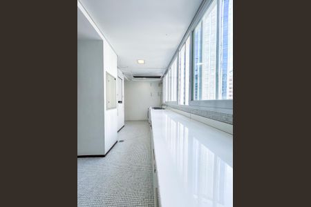 Apartamento à venda com 242m², 3 quartos e 2 vagas