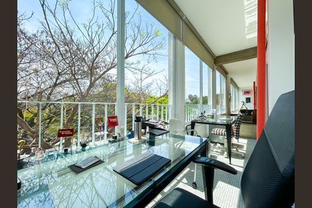 Apartamento à venda com 242m², 3 quartos e 2 vagas