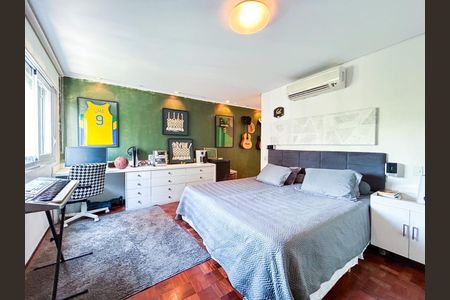 Apartamento à venda com 242m², 3 quartos e 2 vagas