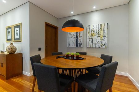 Apartamento à venda com 128m², 2 quartos e 3 vagasSala